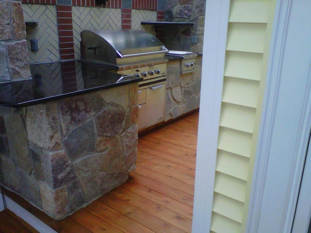 Outdoor kitchen installed in Lake Geneva